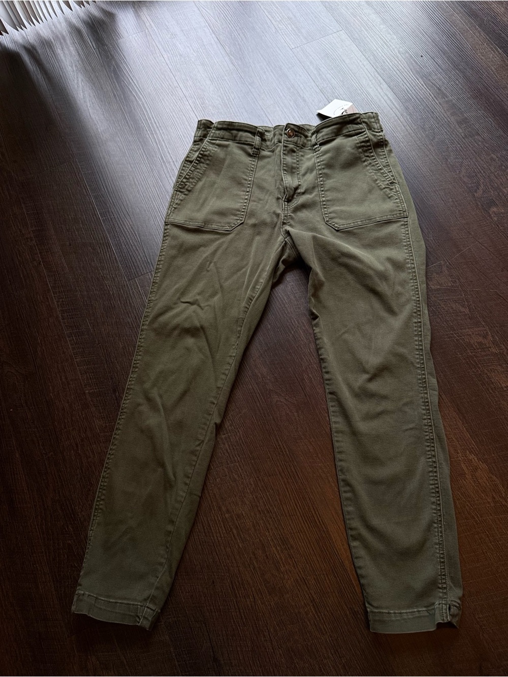 Slim Cropped Utility Pants in Olive for Women
